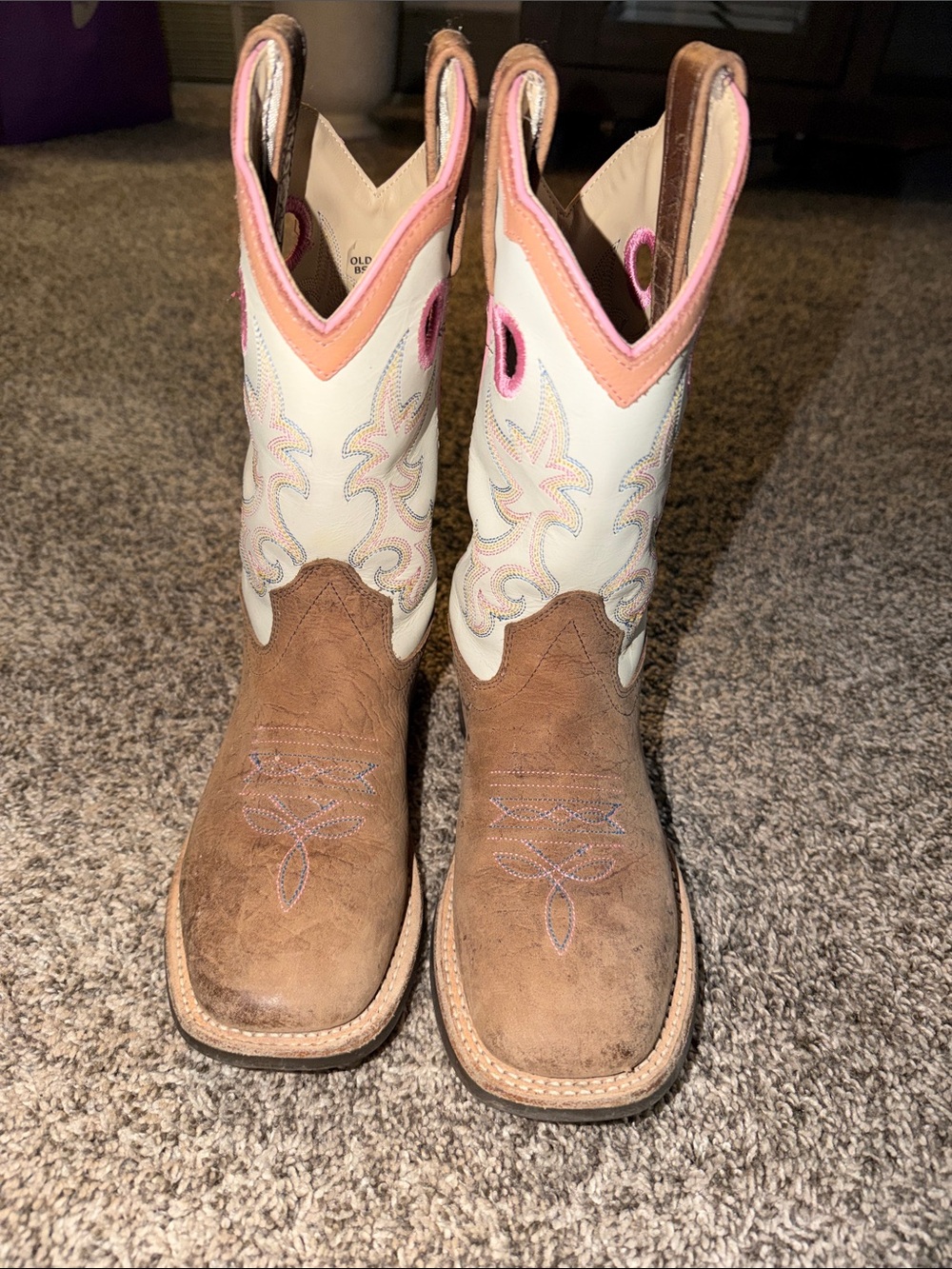 Girl’s Two-Tone Brown and Cream Western Cowgirl Boots with Pink Accents